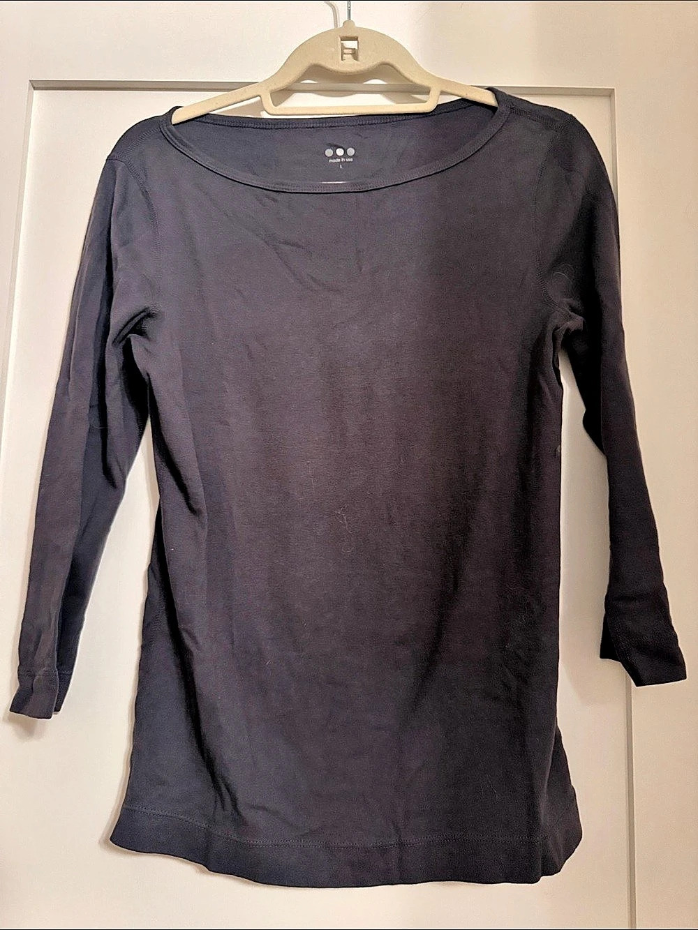 Zizi Women's Long Sleeve Tee in Black Like New
